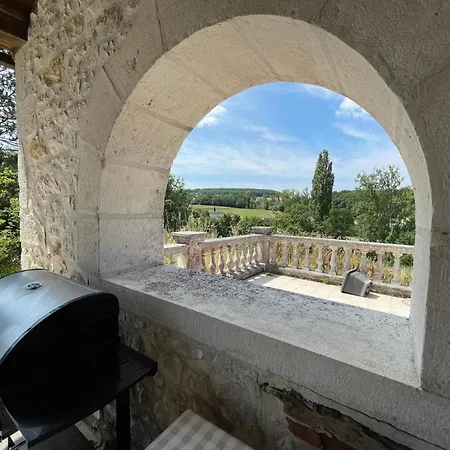 Le Domaine De Claras Tatil Evi *