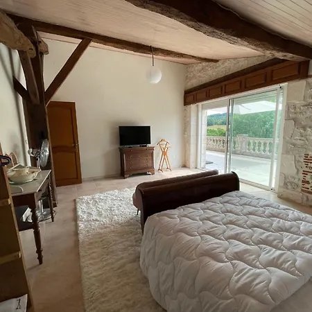 Le Domaine De Claras
