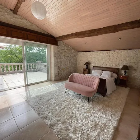 Le Domaine De Claras Tatil Evi *