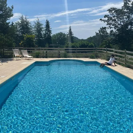 Le Domaine De Claras