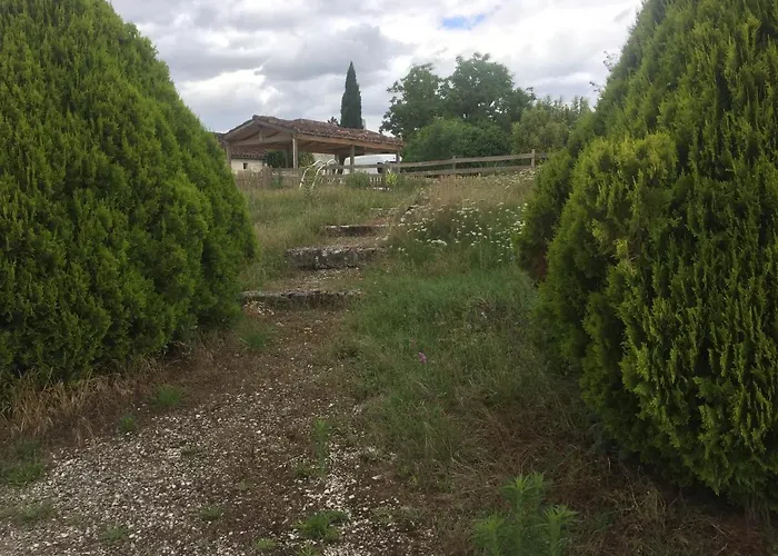 Le Domaine De Claras